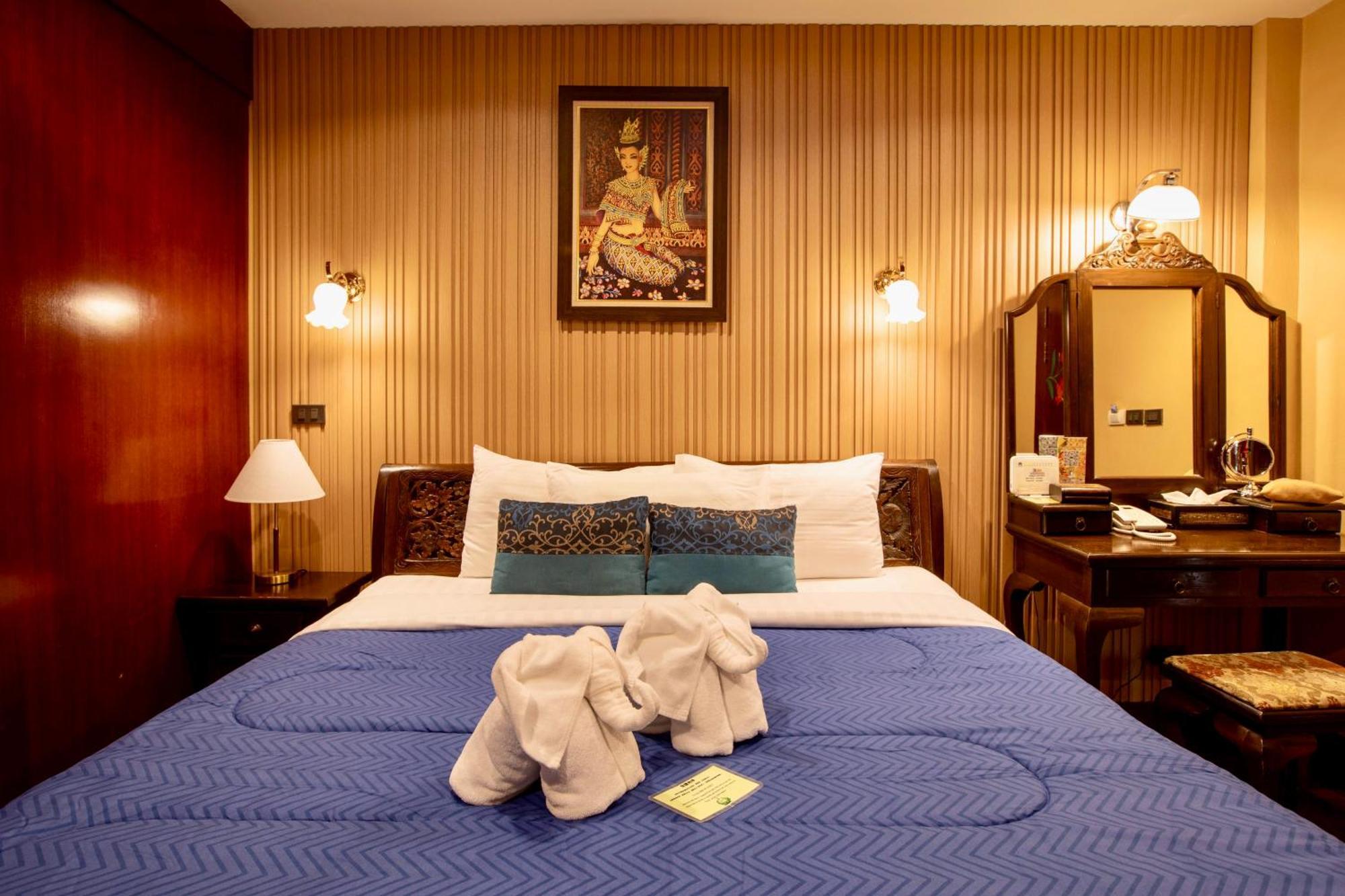 At Chiang Mai Hotel — Fotos 1